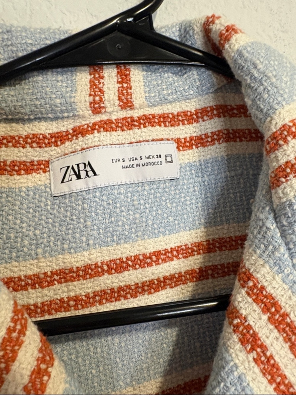 Zara Short-Sleeve textured Striped Button-Down Shirt in Light Blue and Orange - Picture 2 of 4